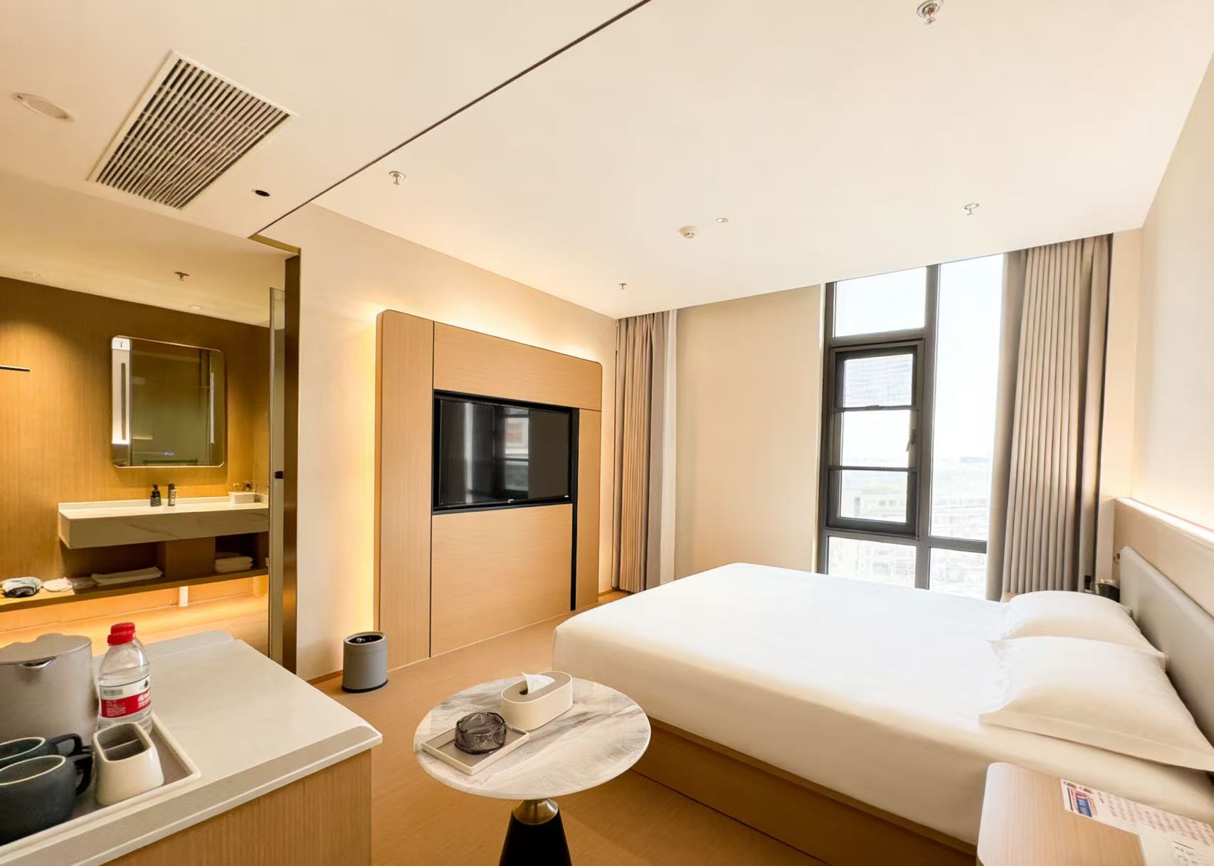 亿拓.雅致大床房（智能客控+恒温马桶）