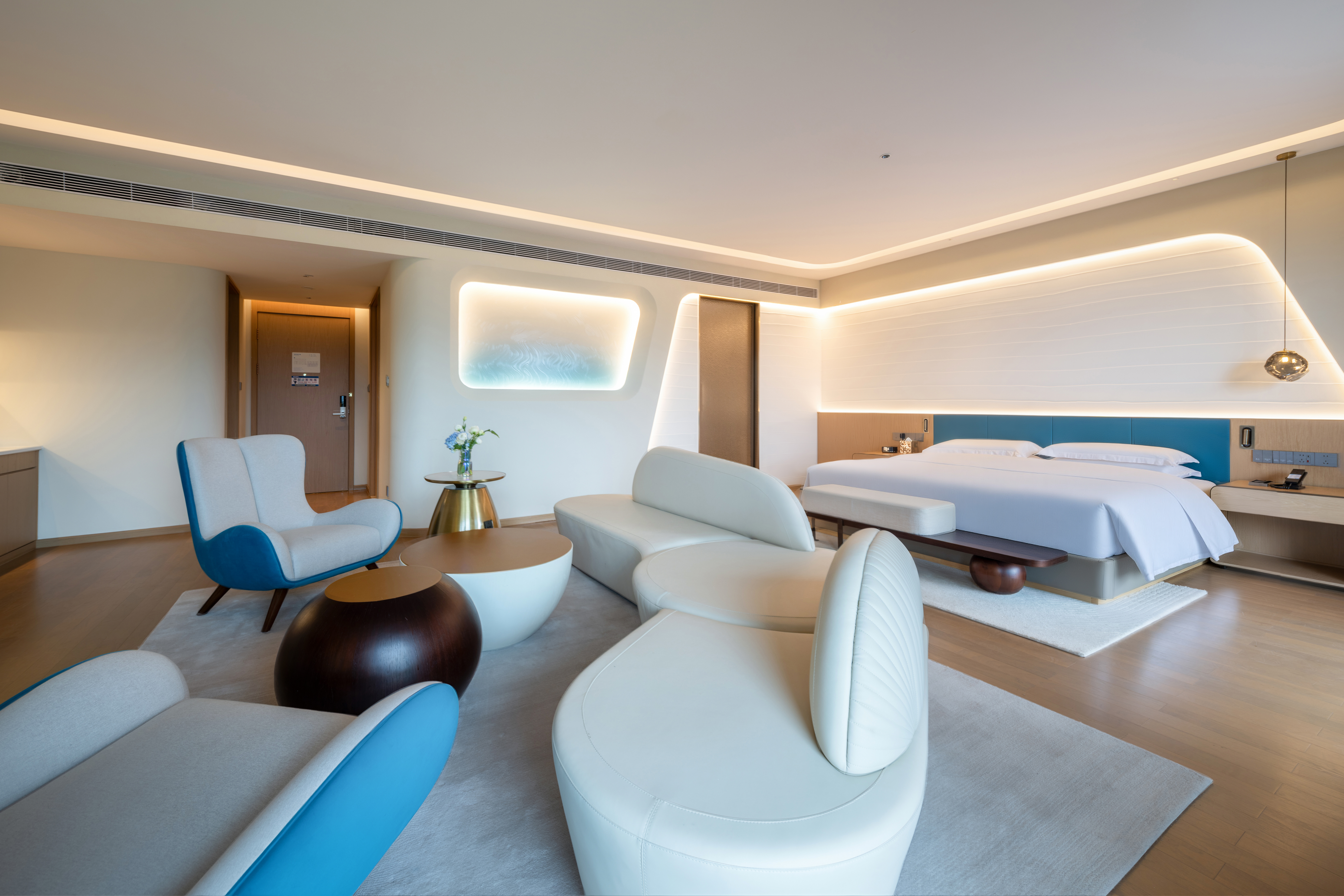 River View Courtyard Suite