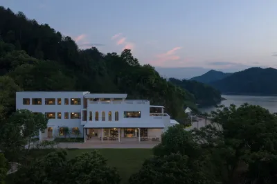 Xipo · Huating Lake Vacation Apartment Hotel di 