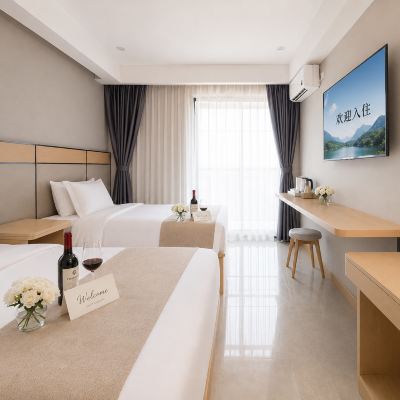 Selected Superior Twin Room with Private Balcony (Skinfriendly Bedding + Pleasant Outdoor View) ARK HOTEL Promo Code