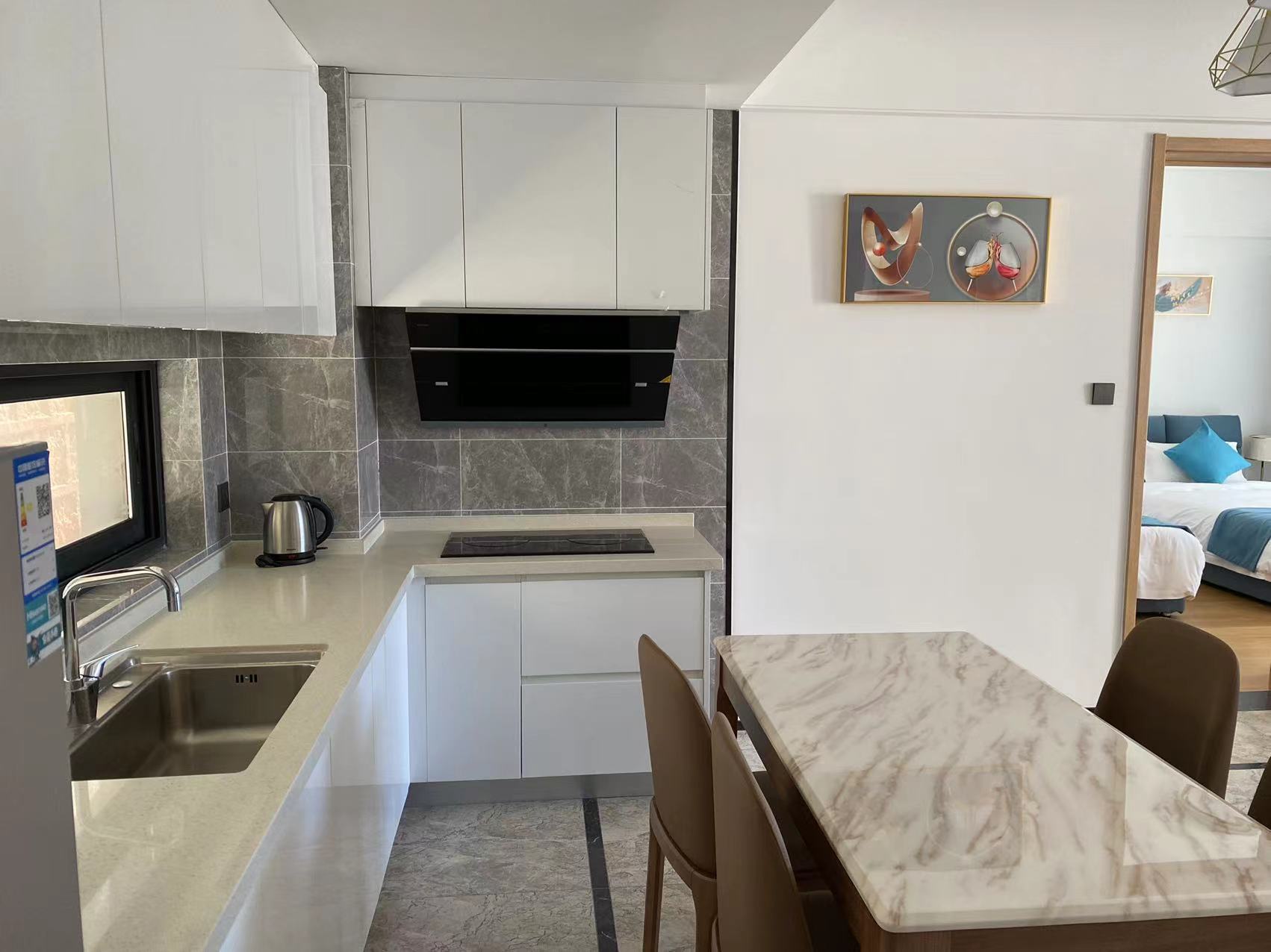 豪华湖景叠院二室二衞标间套房