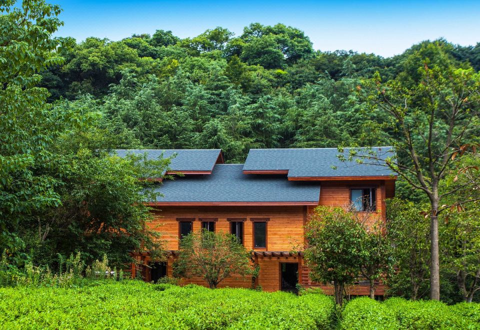 Hangzhou SENBO Nature Park and ResortDuplex Family Two-Bedroom Guandan Room