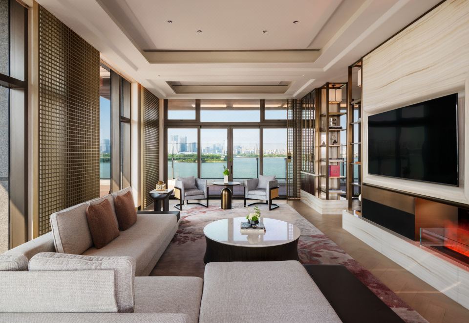 元和全景露台套房