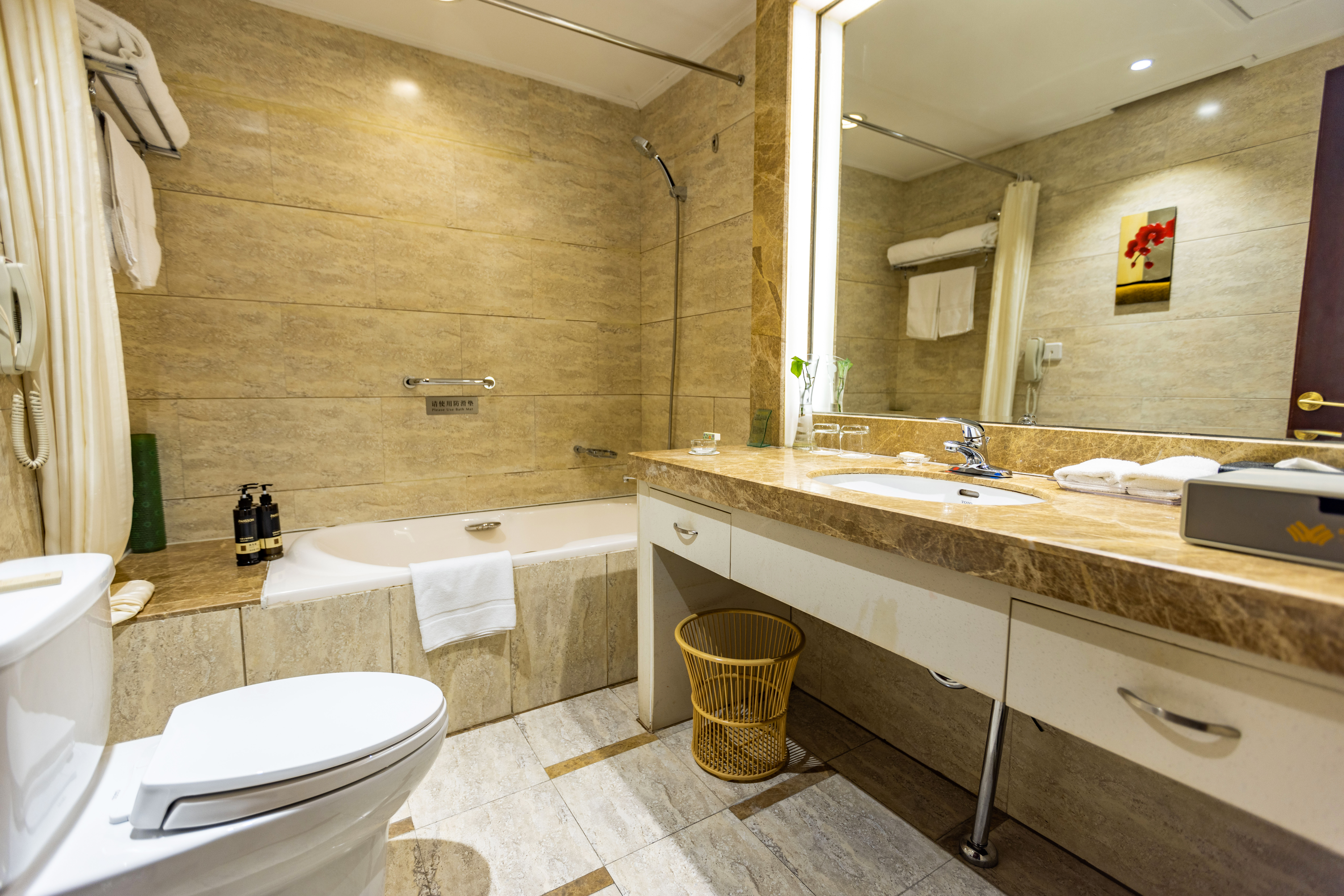 豪华景观圆床房