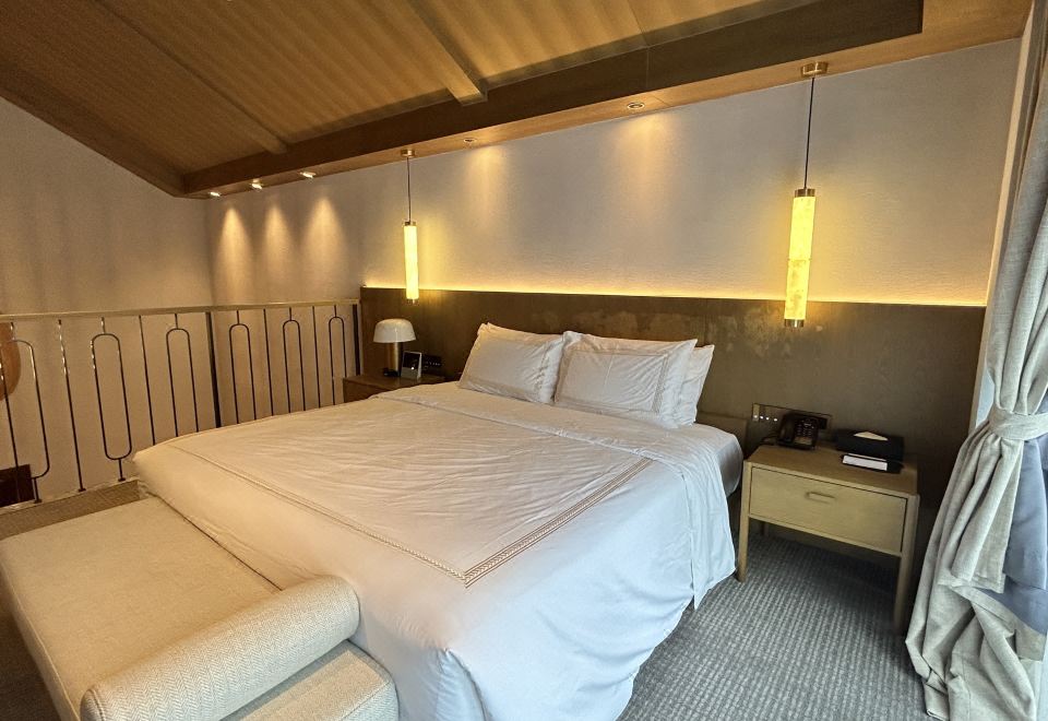 環游·瑞士雪峯起司庭院私湯大床別墅