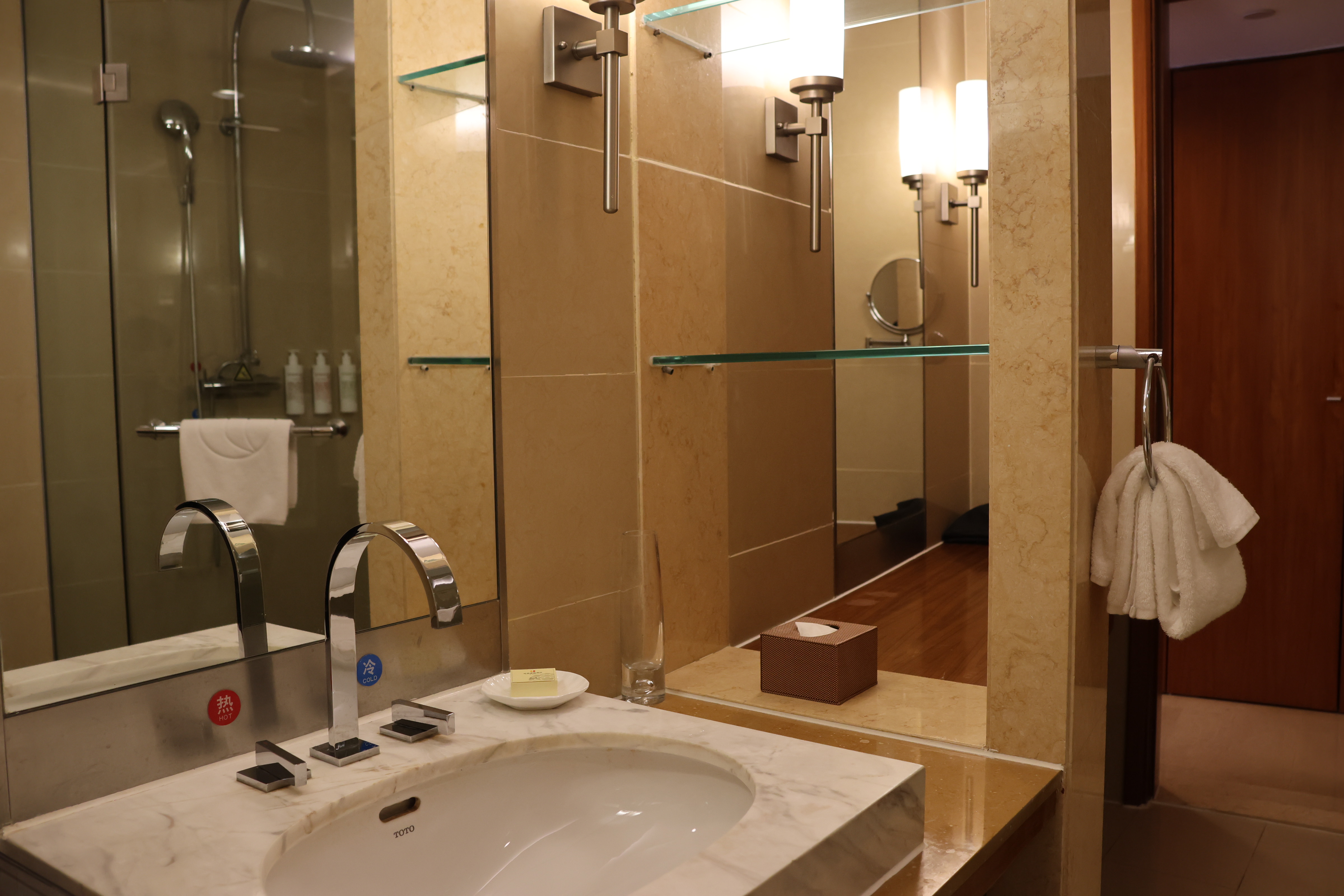 Jianguo Garden Hotel Beijing豪华大床房（优眠智能床垫）