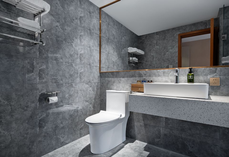 Howard Johnson Upark HotelHaosheng Cinema Double Bed Room