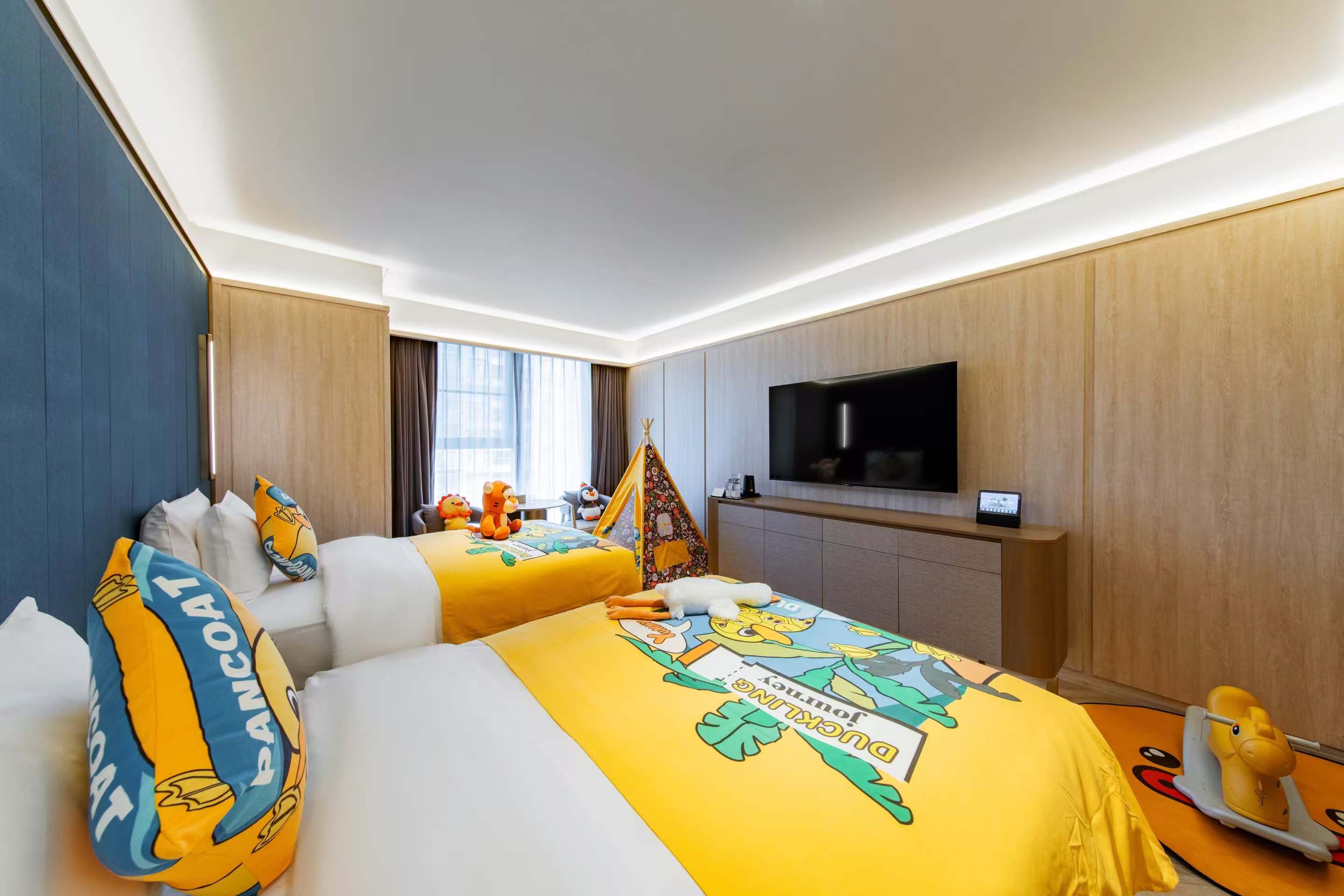 豪华亲子房（香氛晶石+高清投屏+小冰箱+蓝牙音箱）