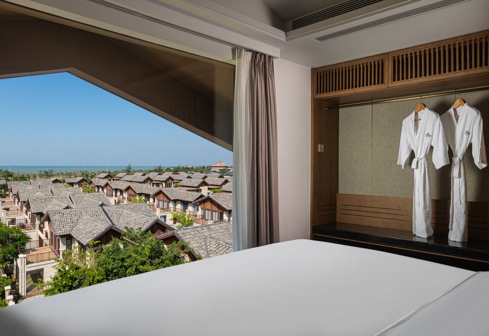 Wingate by Wyndham Hainan ChengmaiLight Luxury Duplex Sea-view Family Room (With Cooking Facilities, Seasonings, Kitchenware, Capsule Extractor)