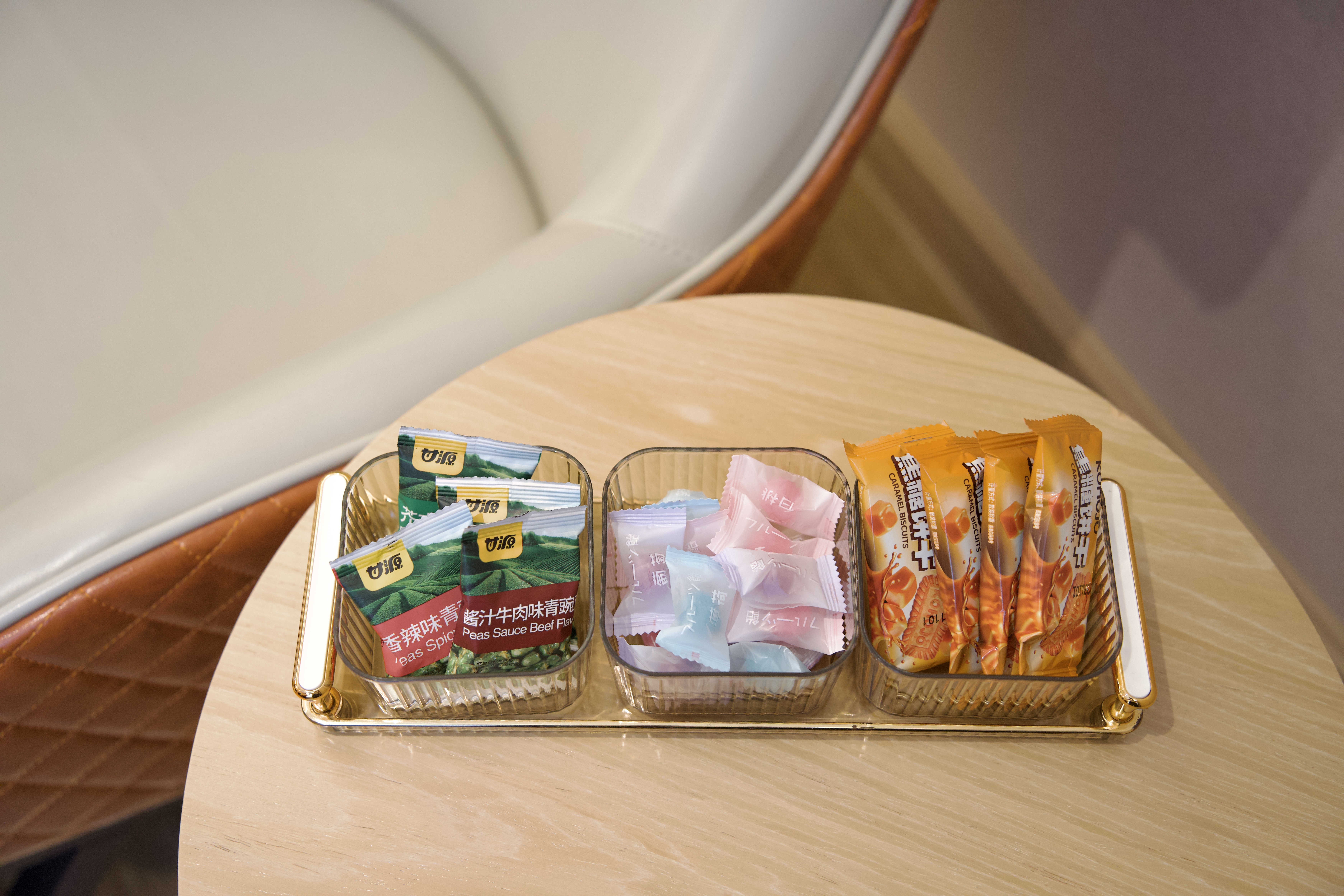 百寸巨幕影音房【vip视频投屏+超大空间+Coffee机】