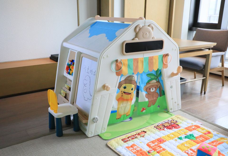 奶龙-探索世界主题湖景套房