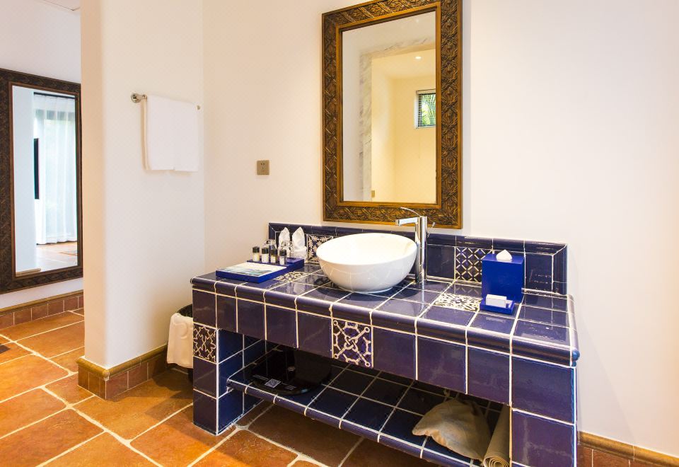 摩洛哥紅房別墅大床套房