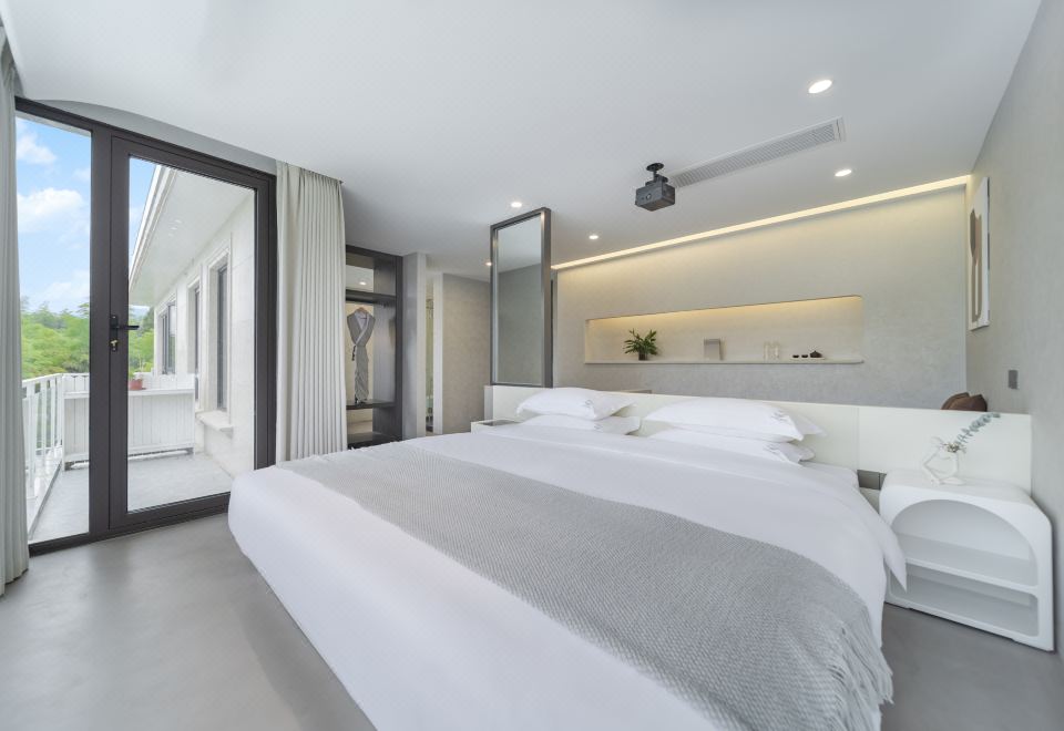 隨暮·輕奢ins風浴缸特大床房