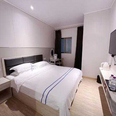 商務大床房 珠海心怡飯店（拱北口岸高鐵站店）優惠