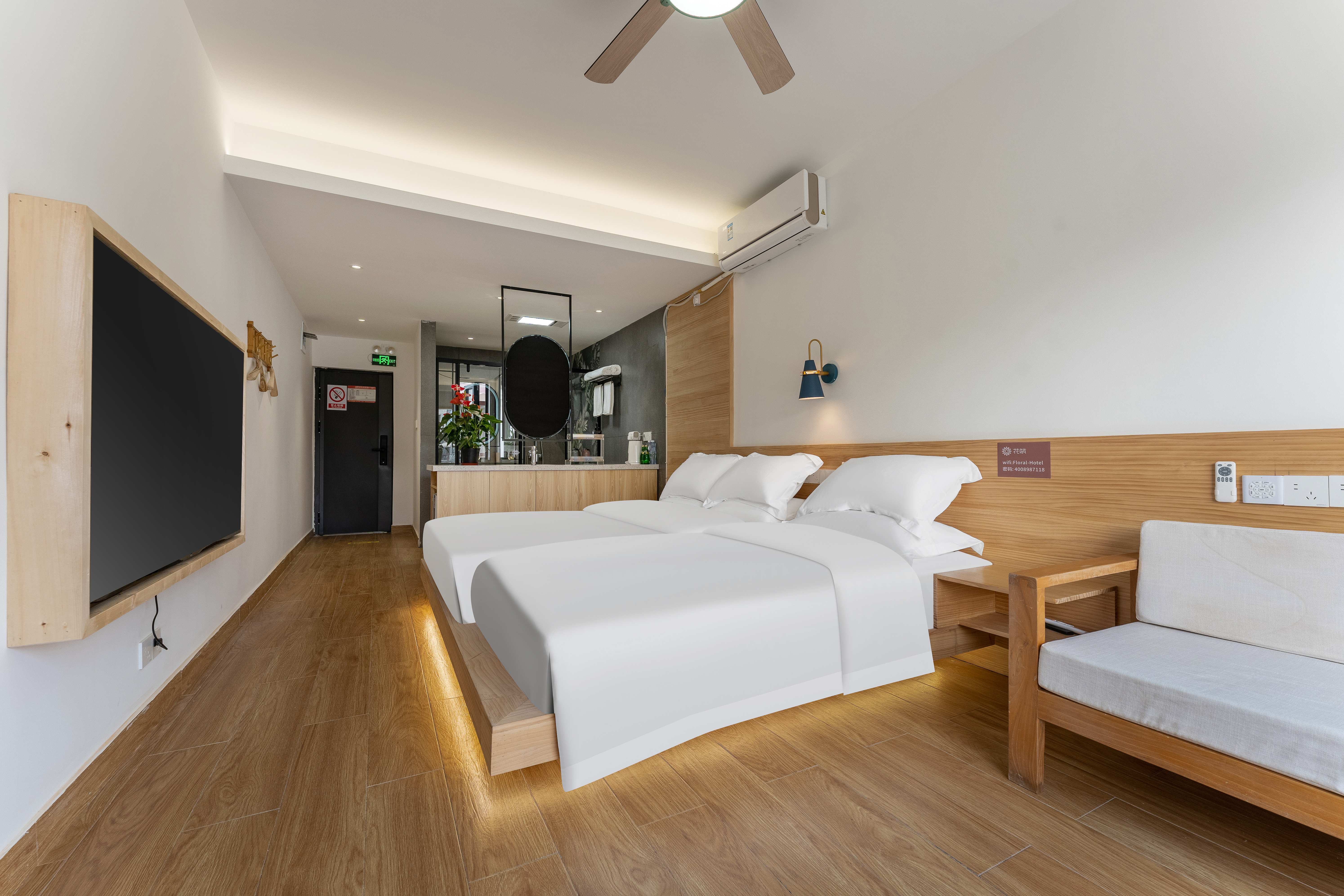 东井·家庭房丨小冰箱+临河茶台+古桥河景