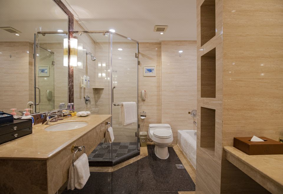 Wuzhou Guest HouseDeluxe Suite