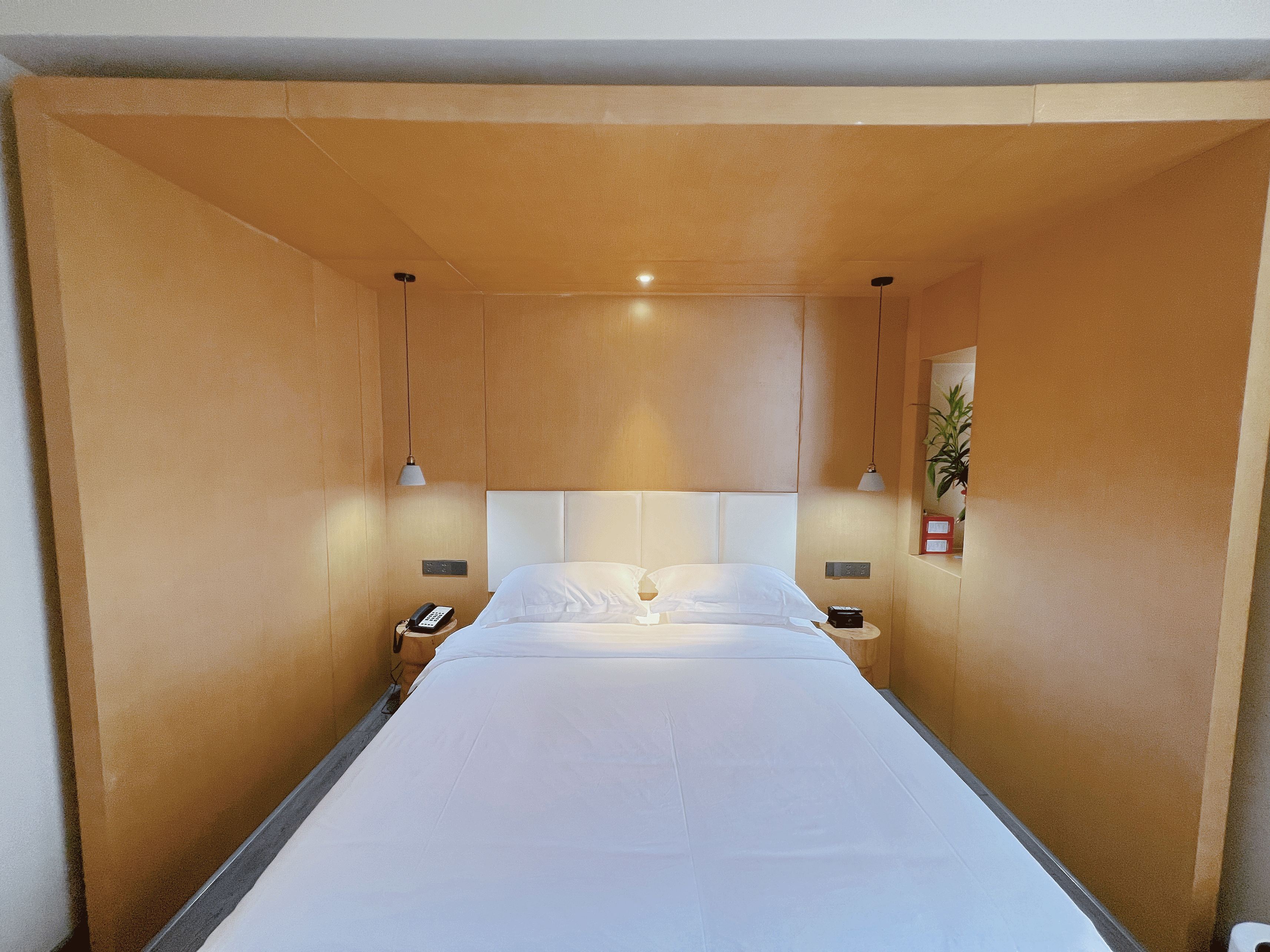 豪华棋牌大床房