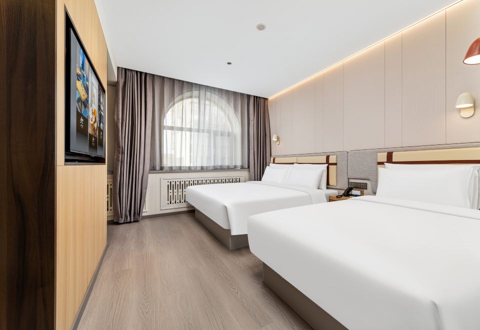 家庭房（冰箱+智能马桶+零压床垫+语音智控）