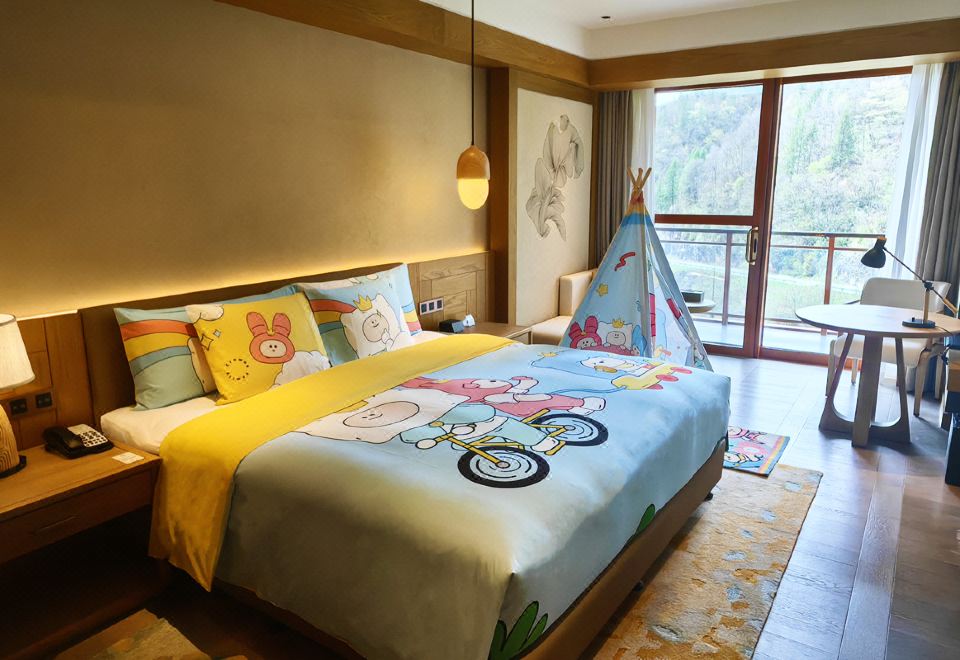 CROWNE PLAZA SHENNONGJIAGarden-view Parent-child Double Room