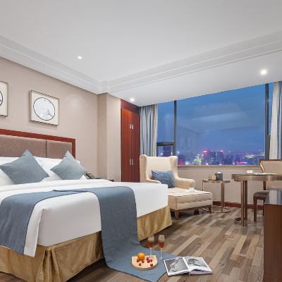 靜享時光大床房（辦公桌+休閑椅+電視投屏+乾濕分離） 贛州山水大廈（南門口步步高店）優惠