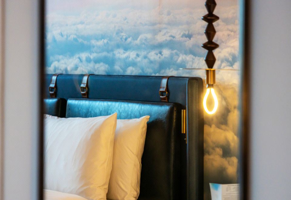 無障礙溪景特大床房