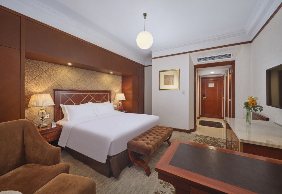 Jin Jiang Park Hotel ShanghaiDeluxe Queen Room