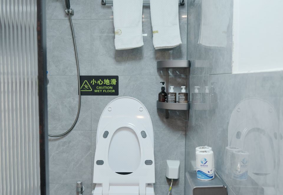 山嵐·頂樓精品雙床房（電視機+慕思床墊+智能馬桶）