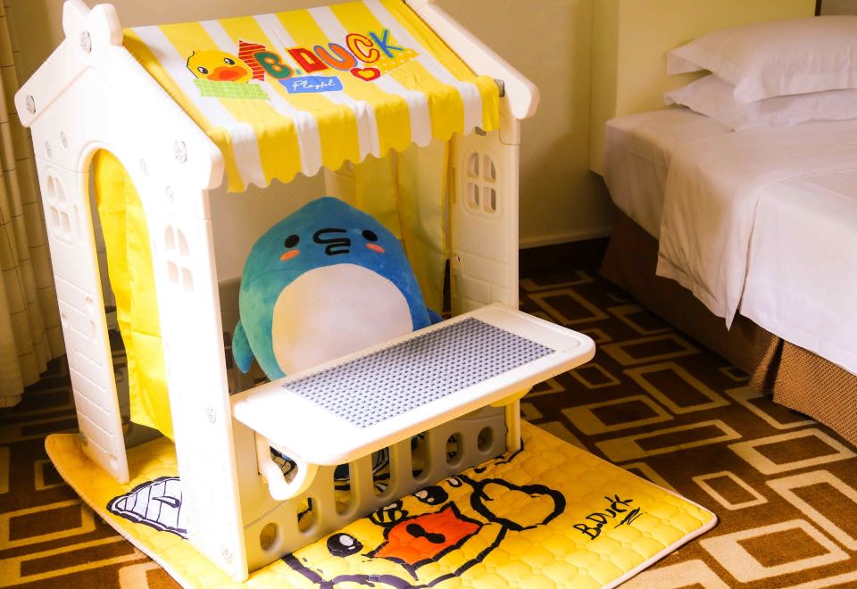 小黃鴨親子主題房