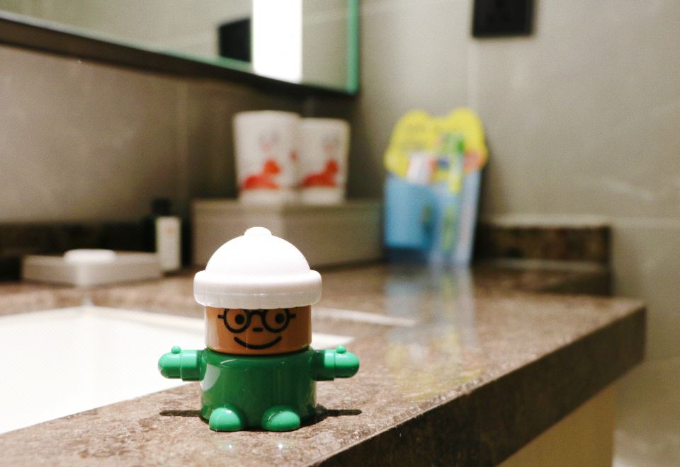 小童專享-琥珀房