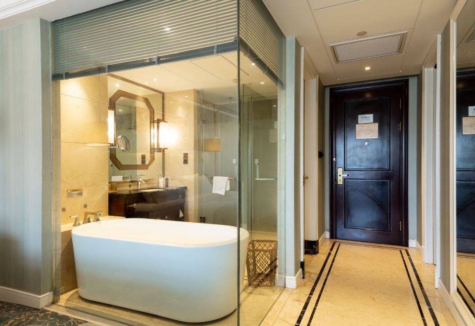 Chishui Jinqian Jiahua HotelRiver-view Business Double Room