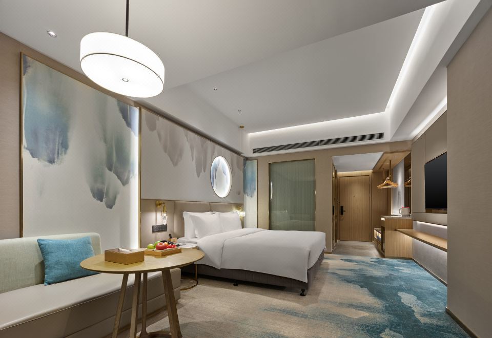 高級大床房（航空主題打卡+智能客控+迷你吧）