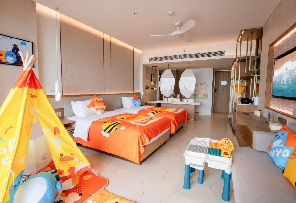 小黃鴨主題正海景雙床房