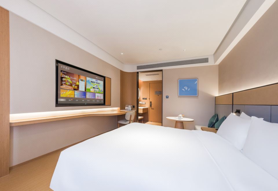 Queen Room