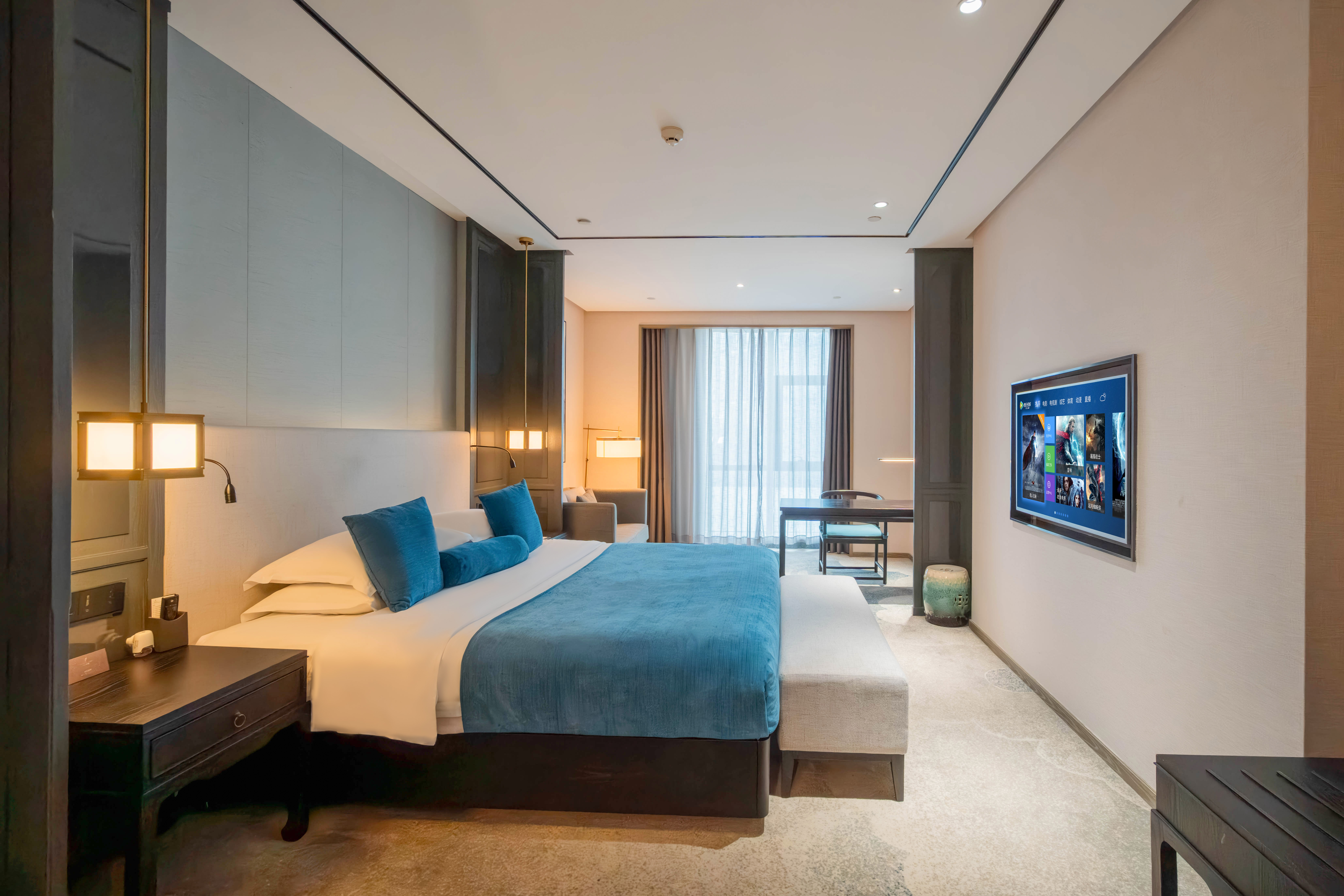 港府洲际大床房