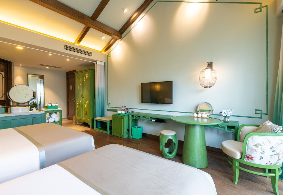 Boutique Inn Family Room