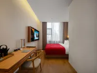 QIANNA HOTEL FINE（Tanghe Railway Station Store） Hotel in zona Youlan Wetland Park