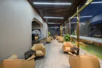 Longmen Inn · Manxin Smart Hotel (Langfang Xianghe Furniture City Branch)