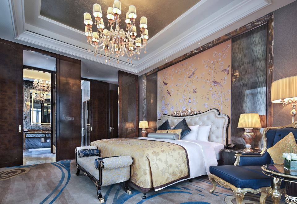 總統套房-獨立會客廳-吧枱-超大衣帽間-書房