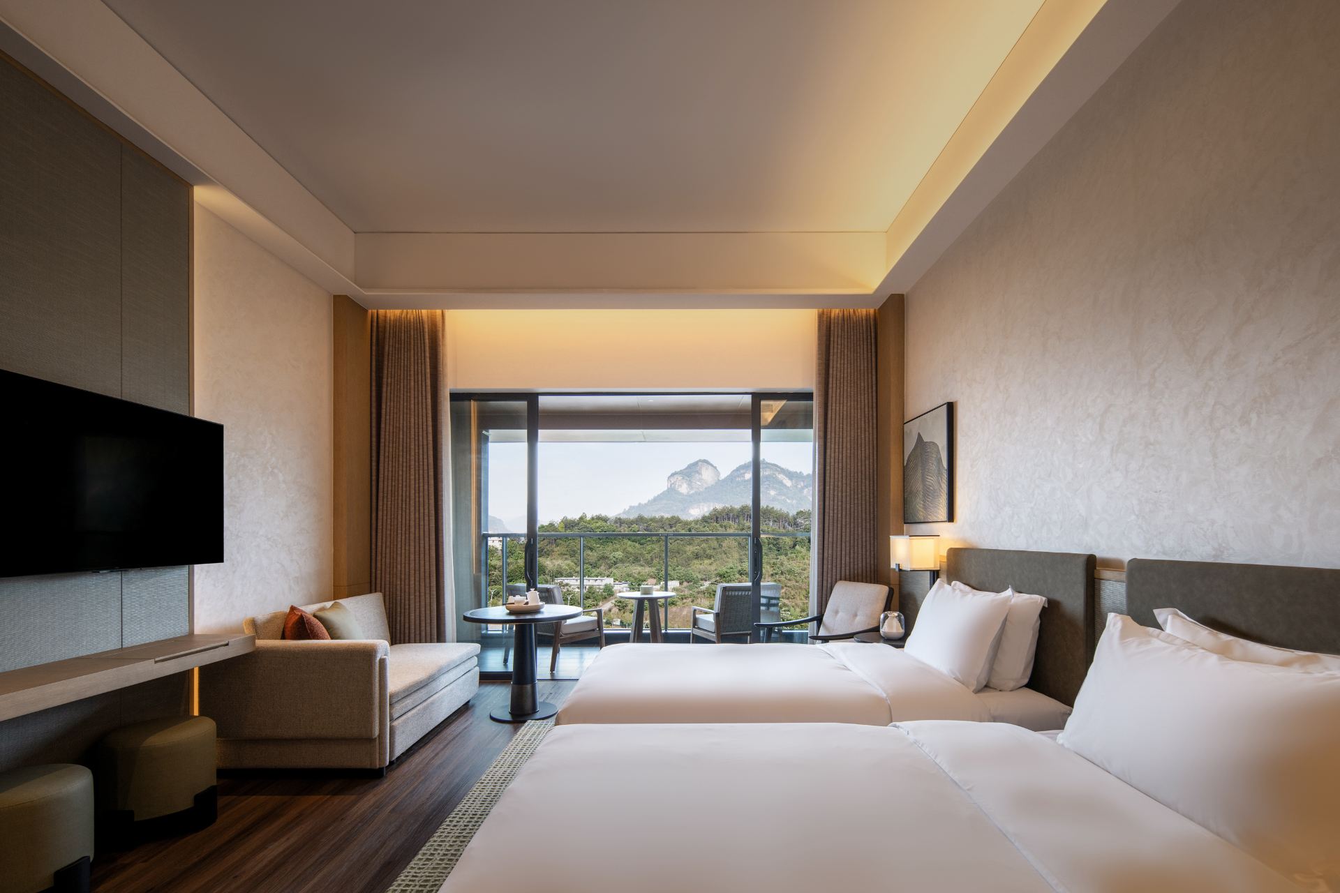 Superior Twin Bed Room With Mountain View