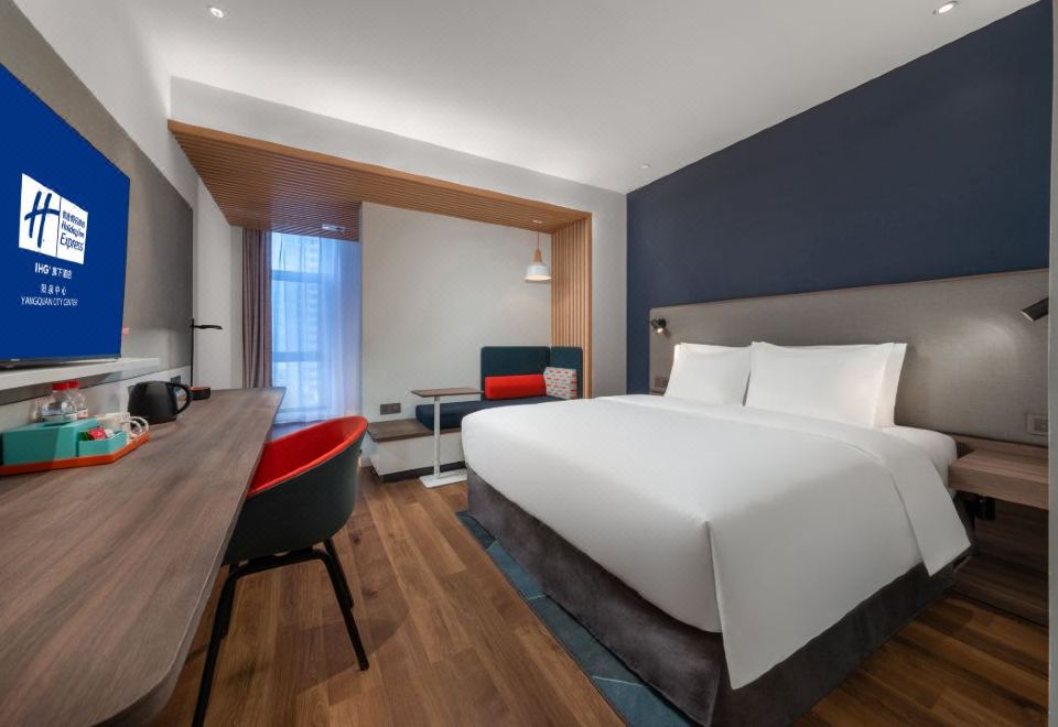 高級房.大床帶陽臺