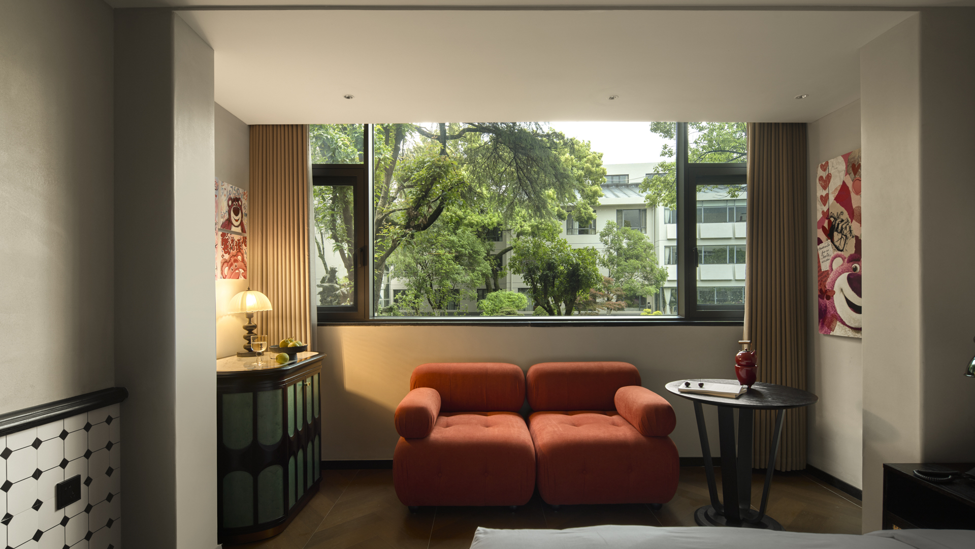 West Lake Vishwa ResortBuilding2-中古园景亲子房