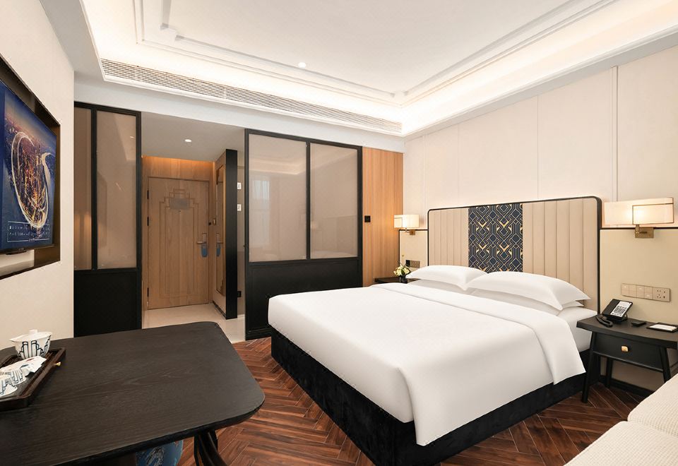 行政尊享大床房（智能客控-乳膠床品-功夫茶具）