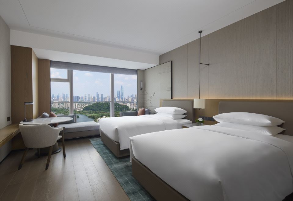 豪华湖景双床房【享一线湘江灯光秀饱览岳麓山景】