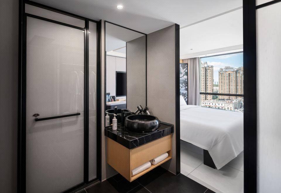 Ginco Hotel UrumqiQueen Size Room