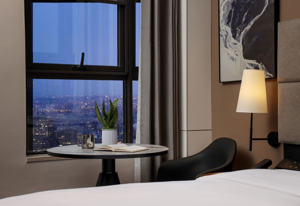 Deluxe 2-bed Room