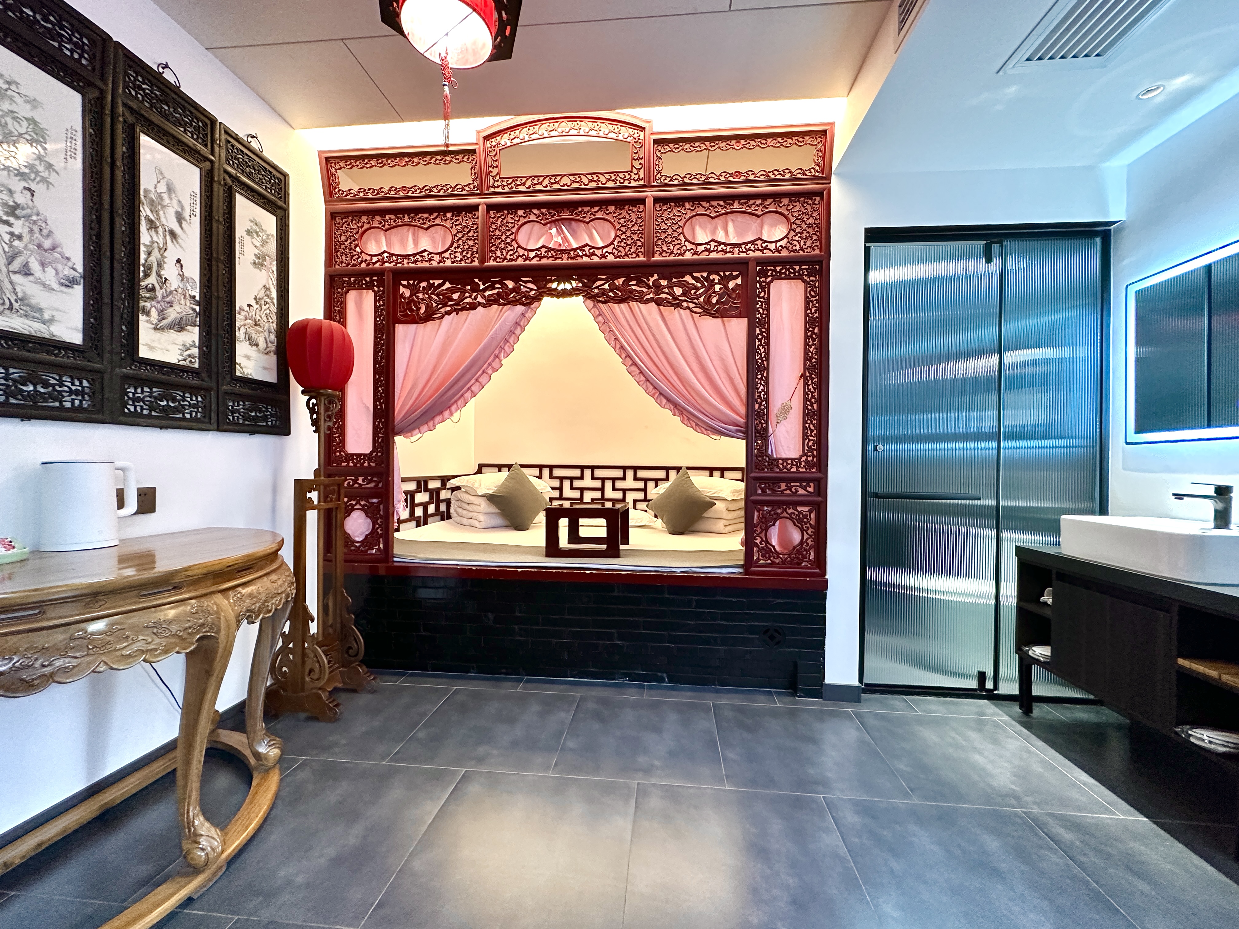 Deluxe Featured Kang Room