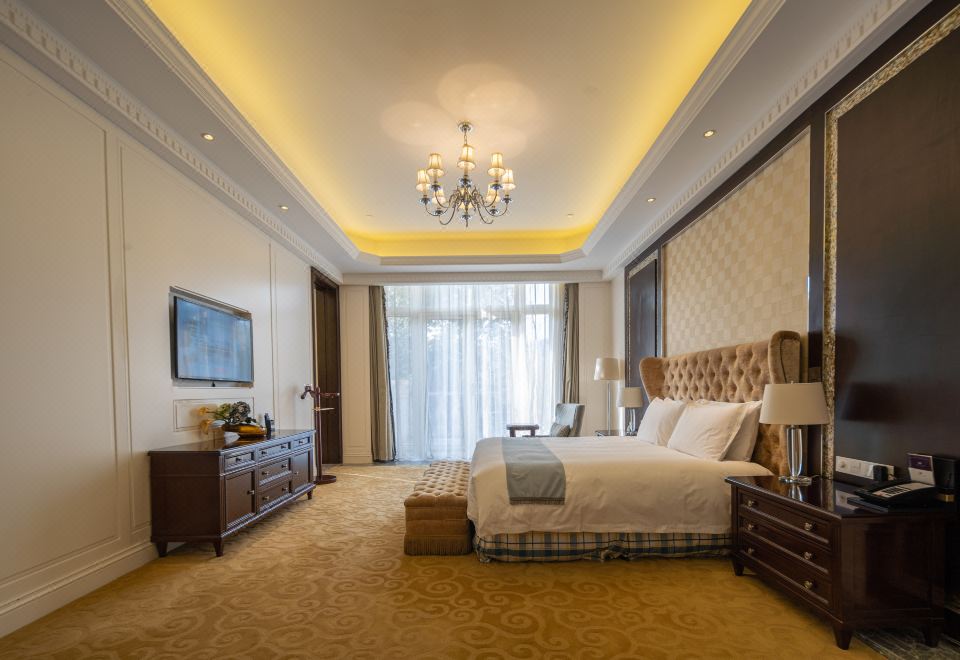 加床行政家庭阳台套房