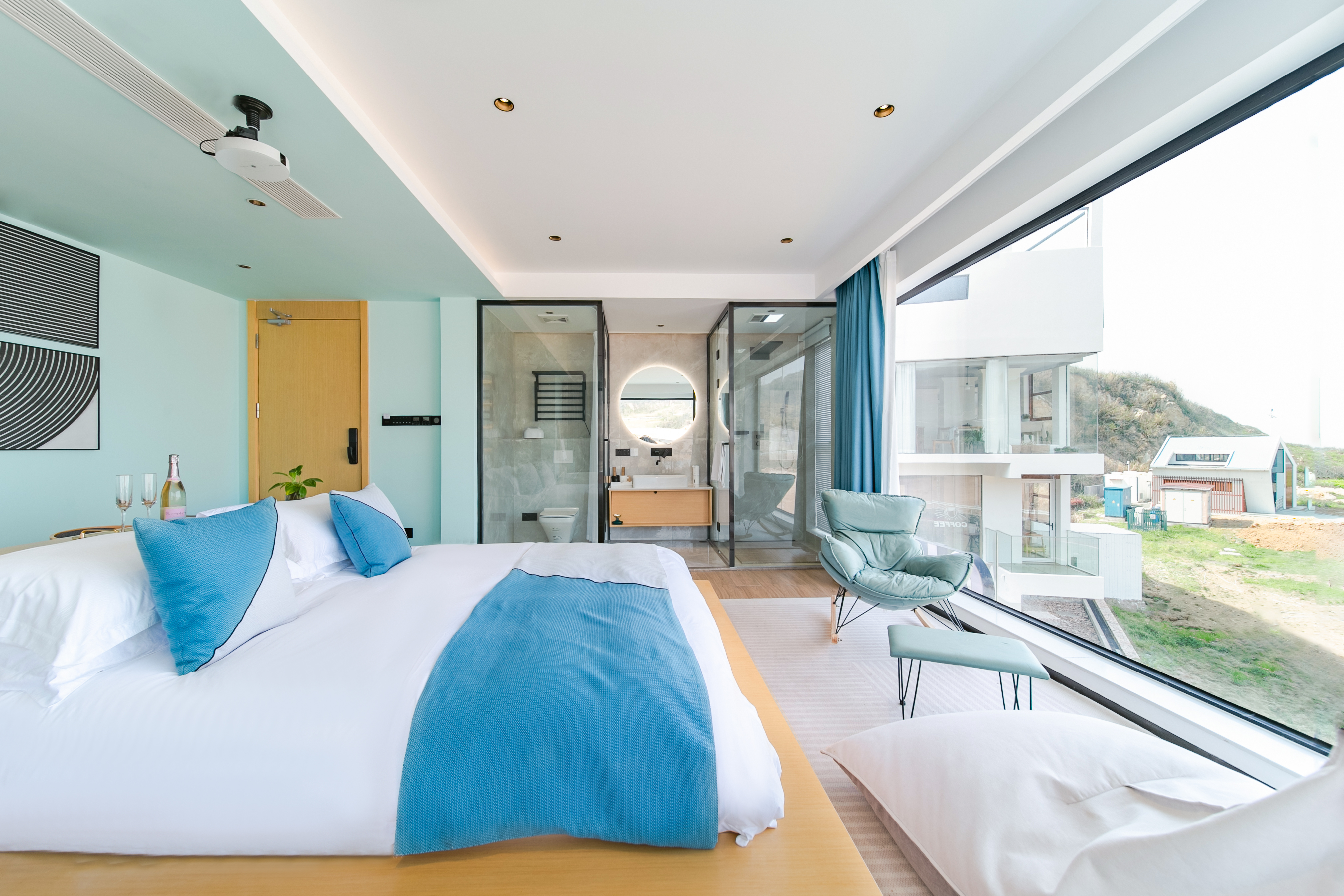 Shengsi qing yu jing house龙利鱼·海景投影浴缸大床房