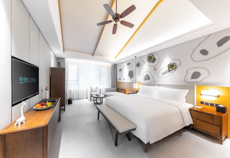 Qiyue ResortHeated Family Pool Exclusive Room (One Bed + Tatami + Bathtub)