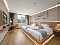 Yushe Yunshan Designer Hot Spring Hotel (Jiuzhaigou Scenic Area Visitor Center) Hotel di Jiuzhaigou